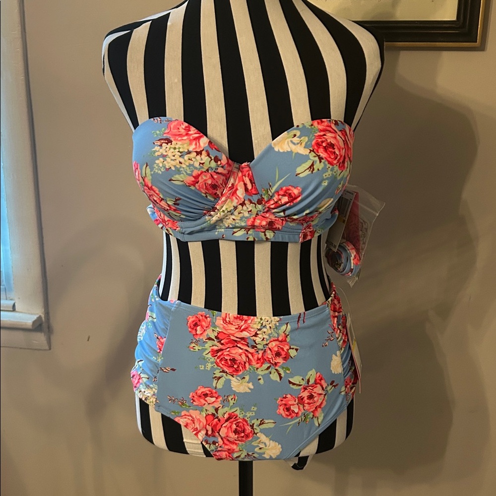 Betsey Johnson floral Blue High-Waisted Bikini Set New 🌺👙